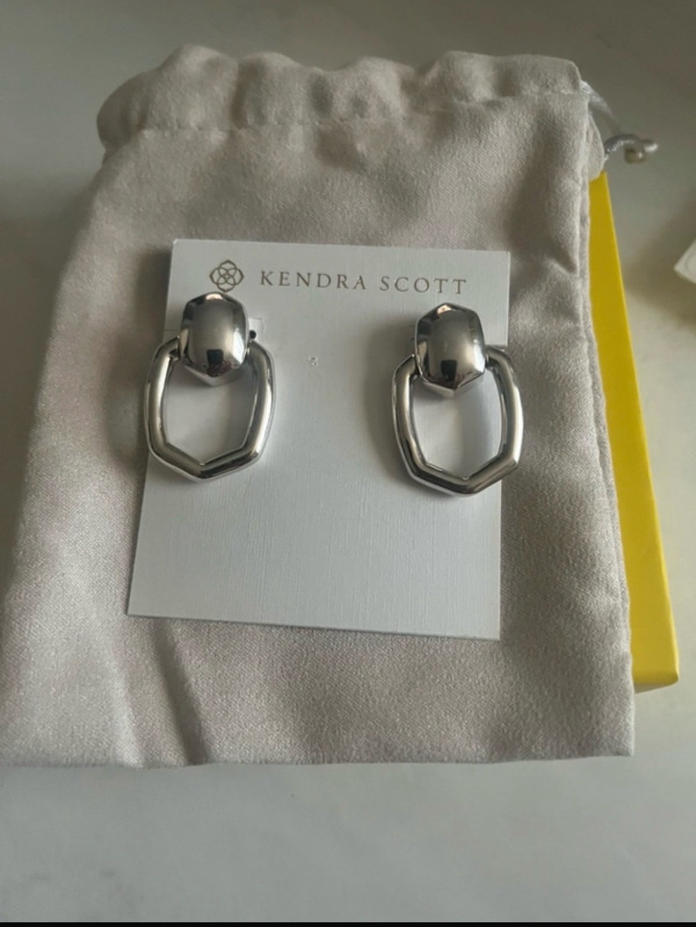 Kendra Scott jewelry box